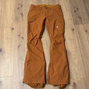 Snowboard pants